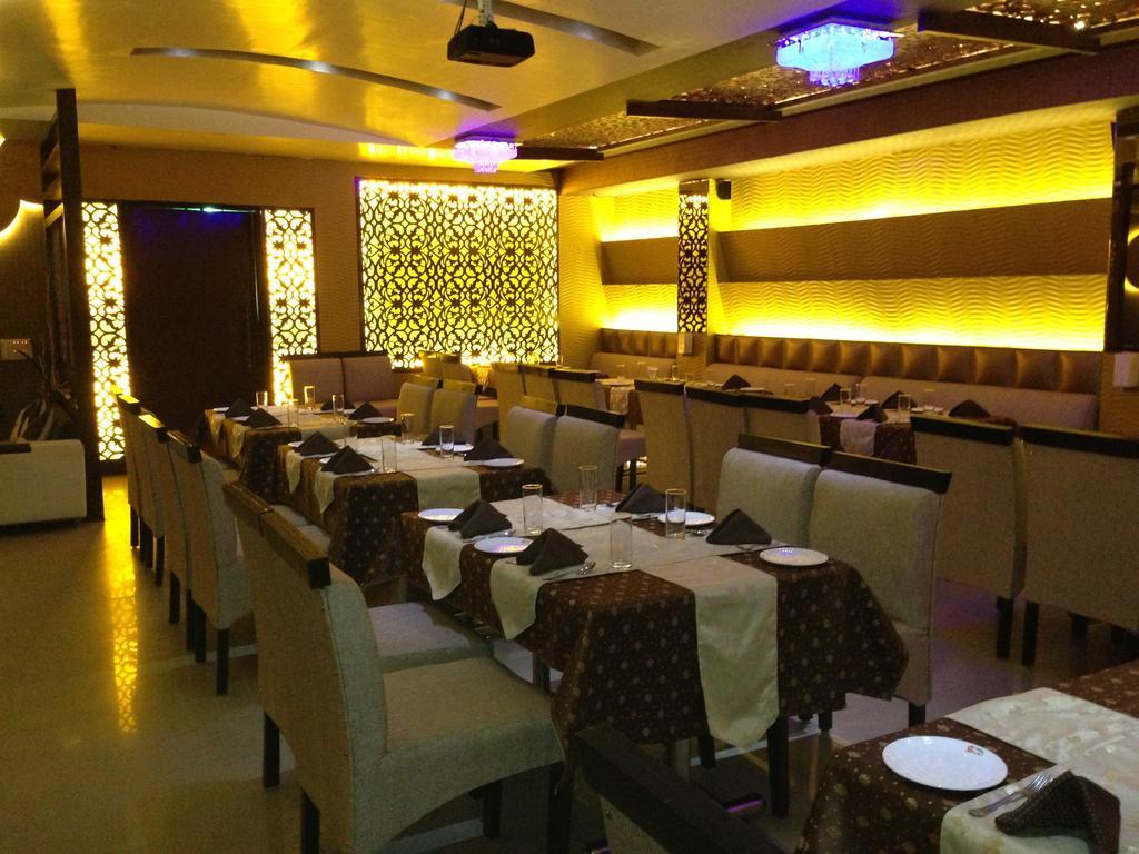 لوديانا Hotel Silver Stone المظهر الخارجي الصورة