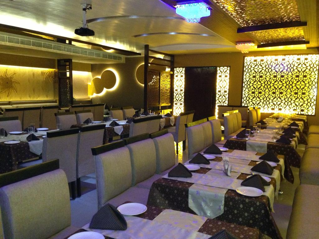 لوديانا Hotel Silver Stone المظهر الخارجي الصورة